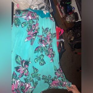 No rips size Xs never been worn